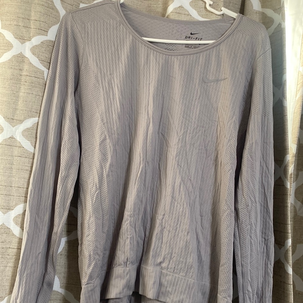 Nike long sleeve dri fit workout top! Size large